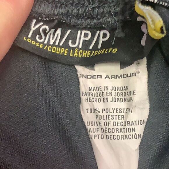 Under Armour YS Athletic Shorts with pockets Dark Grey with Green Accents - Picture 6 of 7